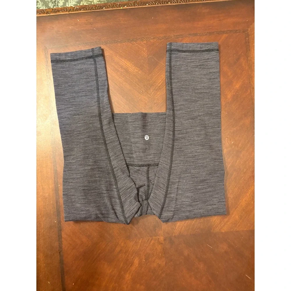 Lululemon High Rise Crop Leggings‎ Gray Black Space Dye Textured Yoga Pants 21in